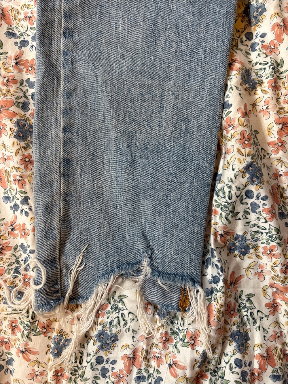 Light Blue Ripped Ankle Jeans - Picture 6 of 6